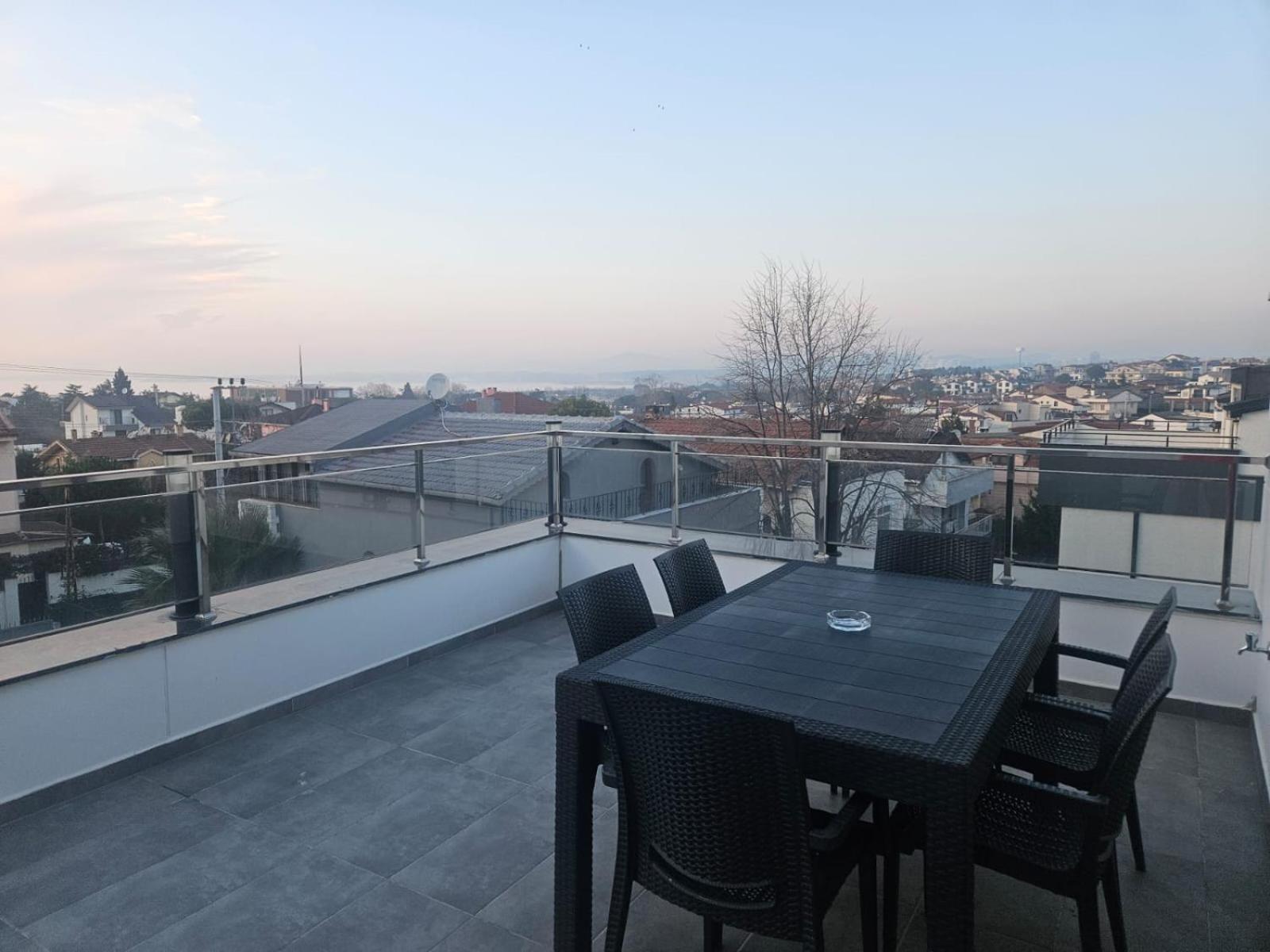 Modern Apartment In Very Quiet Location In Darica, Istanbul ภายนอก รูปภาพ